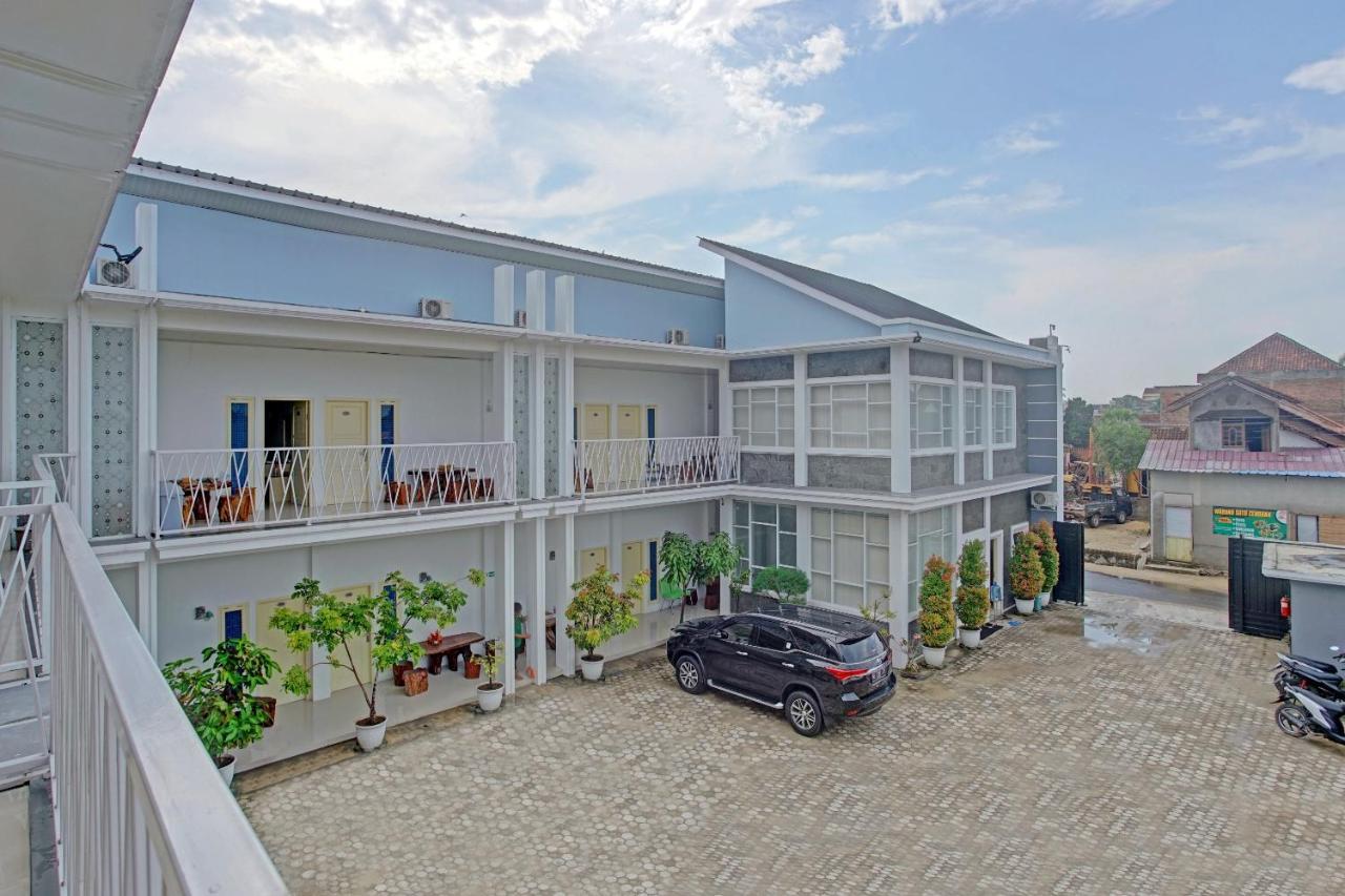 Oyo 90404 Pringombo Homestay 2 Syariah Bandar Lampung Esterno foto